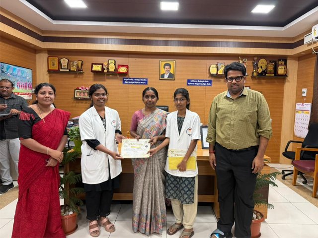 Community Medicine quiz team with the Dean, Government Medical College Tiruppur
